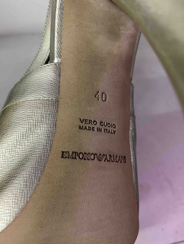 Zapato plateado Armani. NUEVO