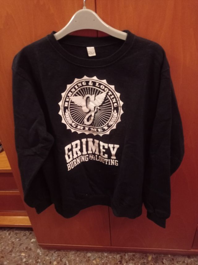 Lote sudadera y camiseta