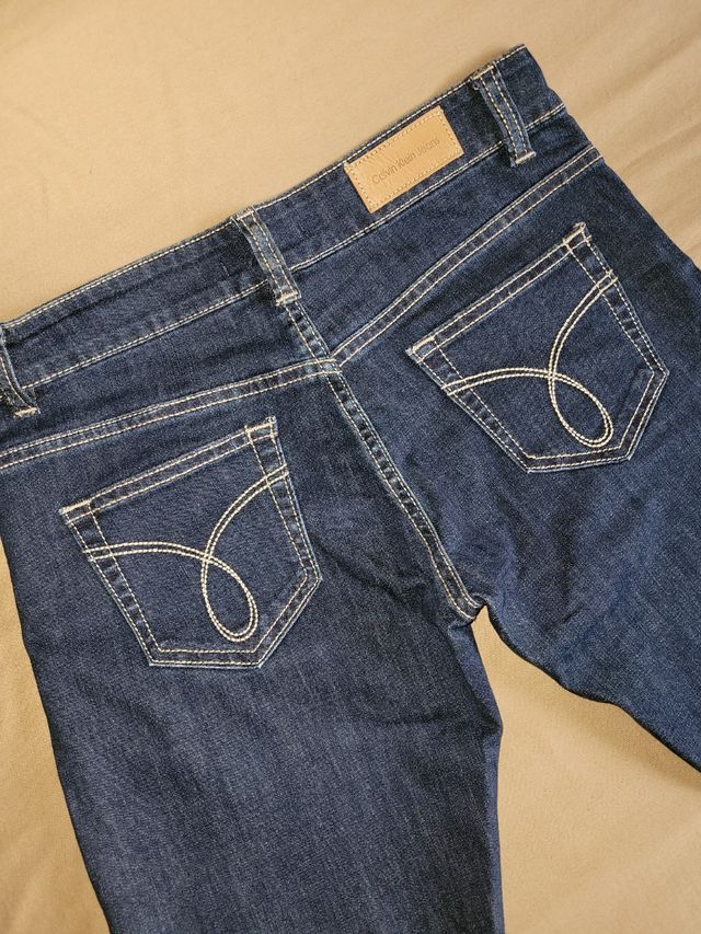 Vaqueros CALVIN KLEIN. T 29