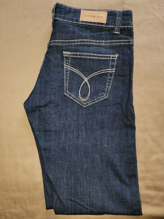 Vaqueros CALVIN KLEIN. T 29