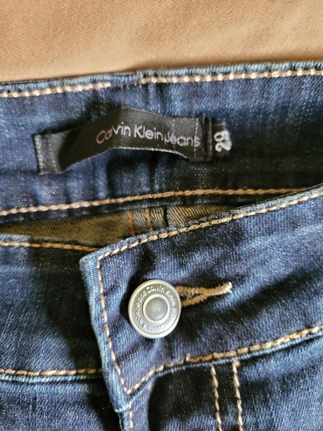 Vaqueros CALVIN KLEIN. T 29