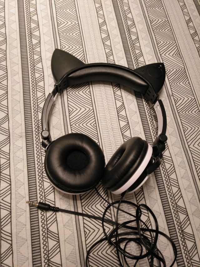 Auriculares orejas gato con luz azul