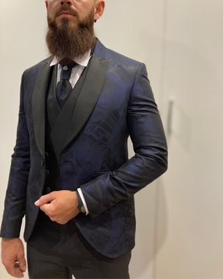 Traje azul / negro 