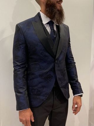 Traje azul / negro 