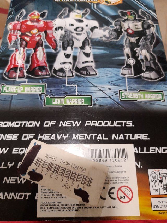 ROBOT 18CM LUZ/SONIDO.