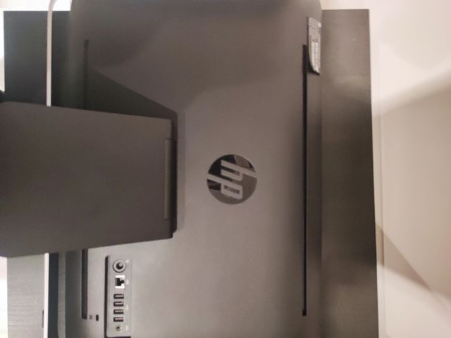 HP con pantalla tactil