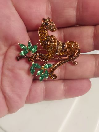 Broche y colgante pantera naturaleza joyas mujer