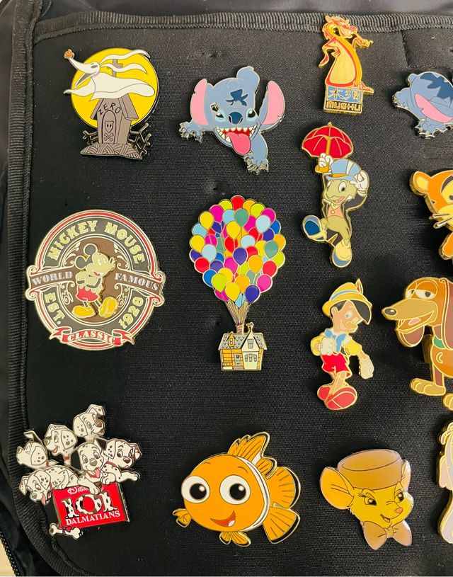 Colección pins Disney 3