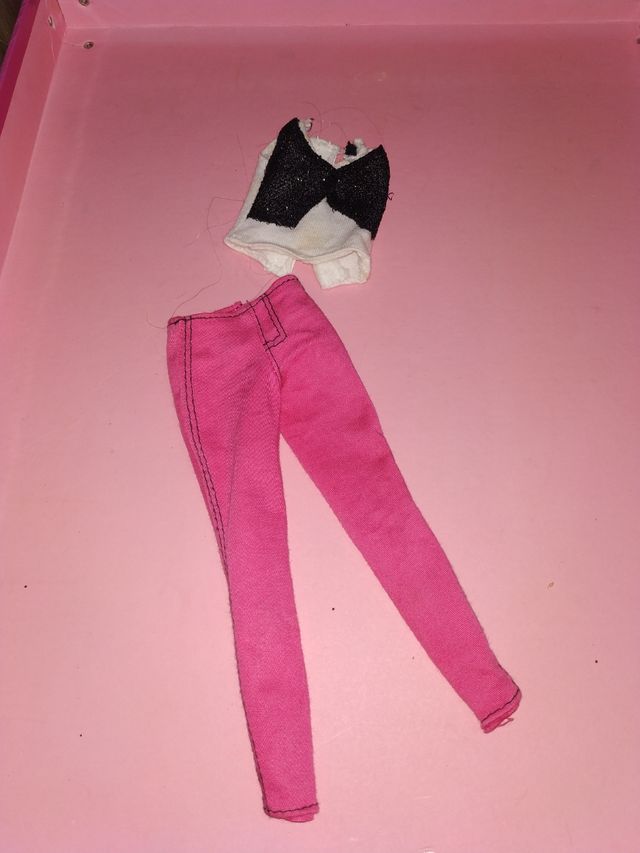Barbie conjunto de pantalón vaquero rosa con Top