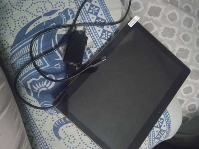 nueva, tiene poco uso.