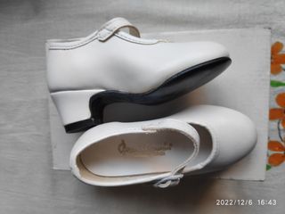 ZAPATOS FLAMENCO FERIA NIÑA NÚM 19 "NUEVOS"