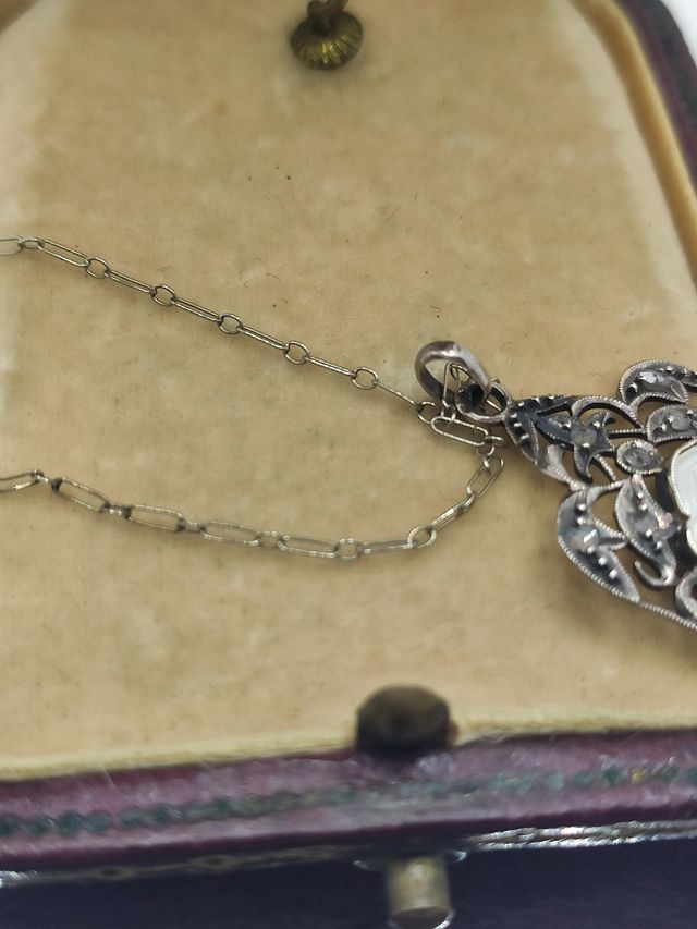 Medalla del año 1931Oro blanco 18k y Naca