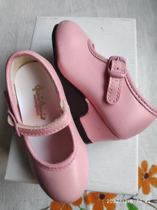 ZAPATOS FLAMENCO FERIA NIÑA NÚM 21 "NUEVOS"