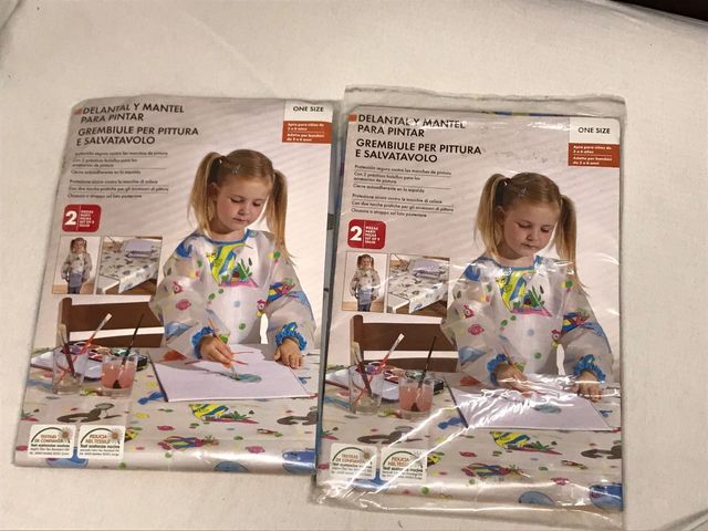 Lote 2 batas y manteles. Especial manualidades