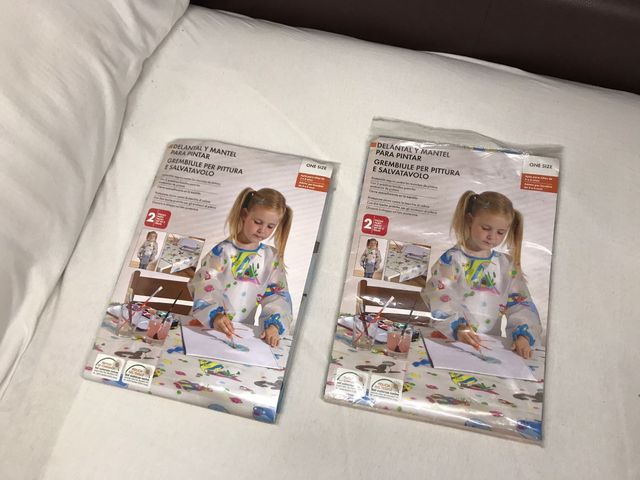 Lote 2 batas y manteles. Especial manualidades