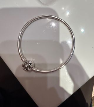 Pulsera Pandora rígida 17 cm