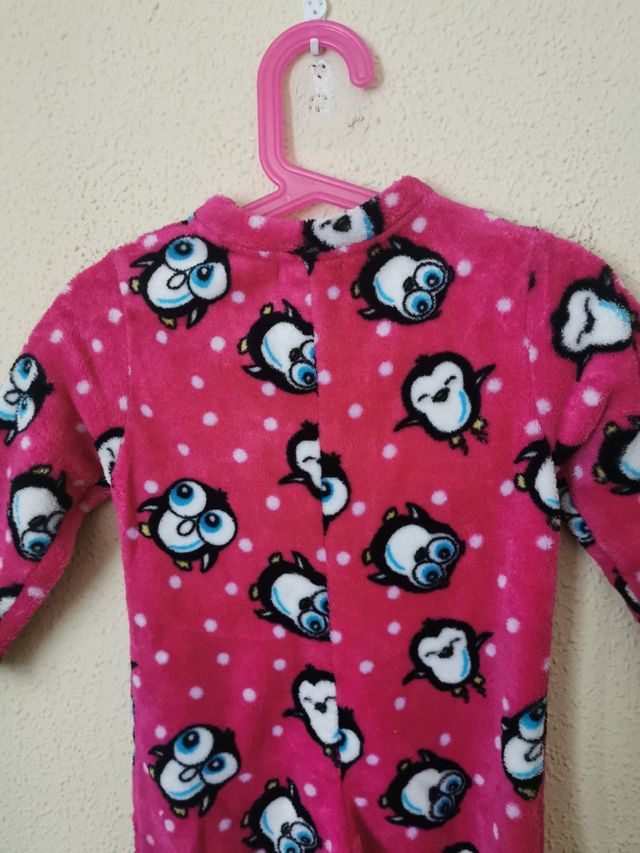 Pijama niña talla 2 años de Tisaia.