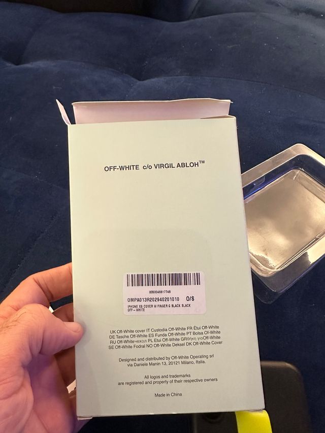 Funda OFF-WHITE 100% original