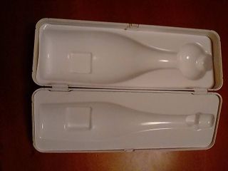 Bottle travel custody portable Joe Tirotto design