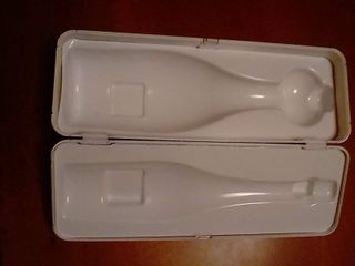 Bottle travel custody portable Joe Tirotto design