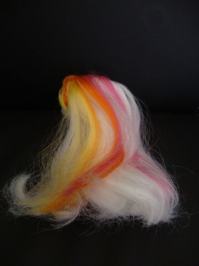 Juguete figura pelo de colores para peinar