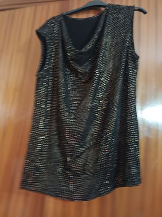 Blusa d chica negra con dorado para fiestas bonita