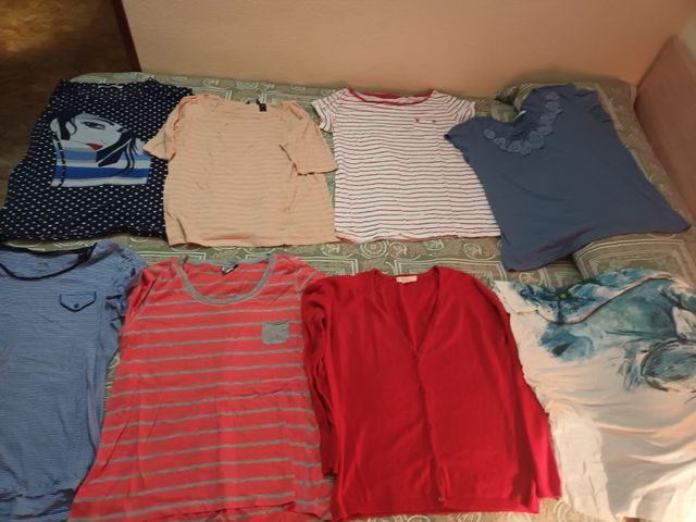 Lote d Camisetas d chica bonitas y cómodos. M/L