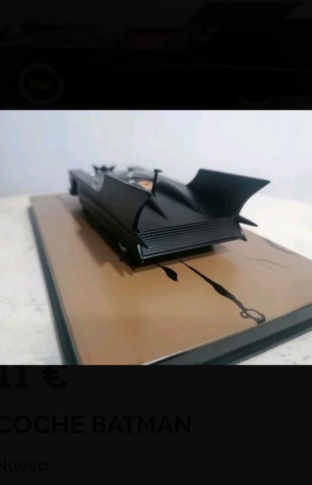 COCHE BATMAN COMIC
