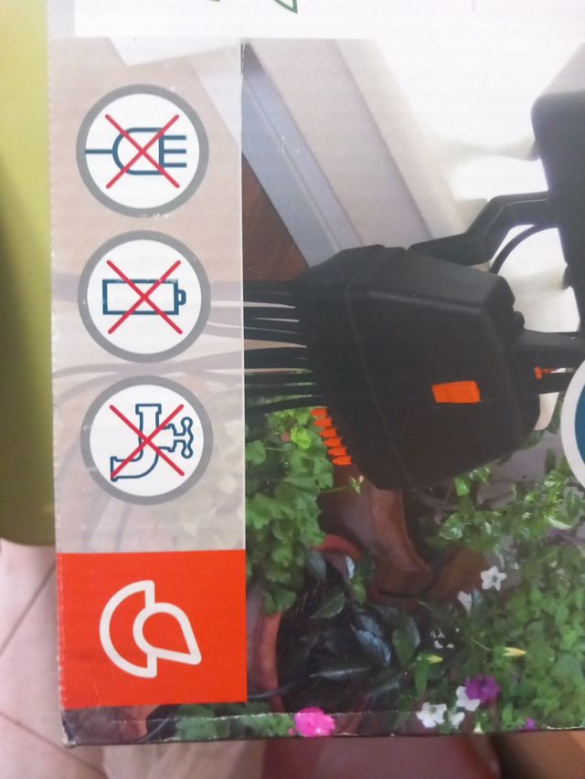 Sistema di irrigazione autonomo goccia a goccia