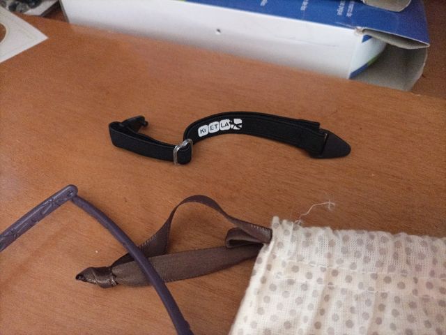 Kietla. Gafas de sol.