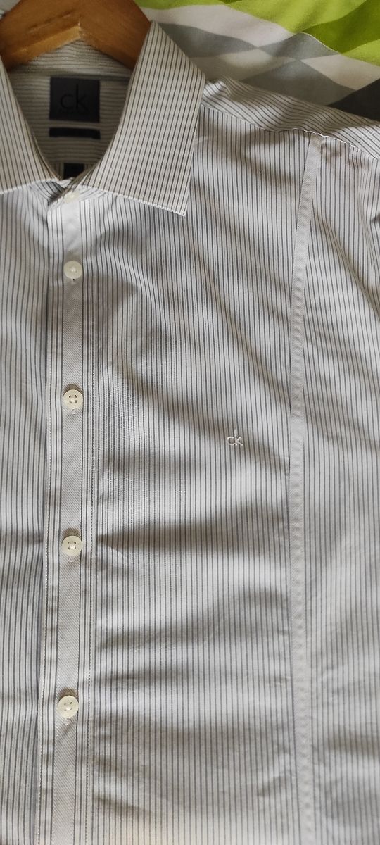 Camisa Calvin klein Slim Fit talla 43