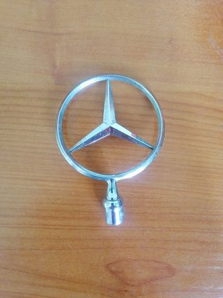 insignia Mercedes Benz 