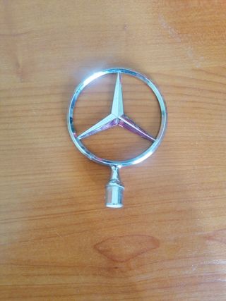 insignia Mercedes Benz 
