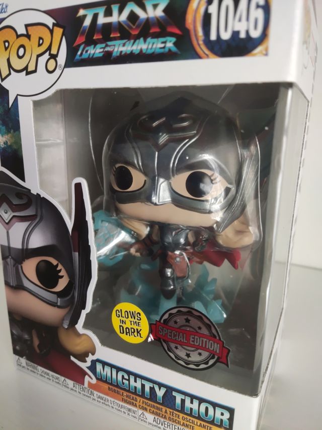 Mighty Thor Glow 1046 Love and Thunder Funko pop
