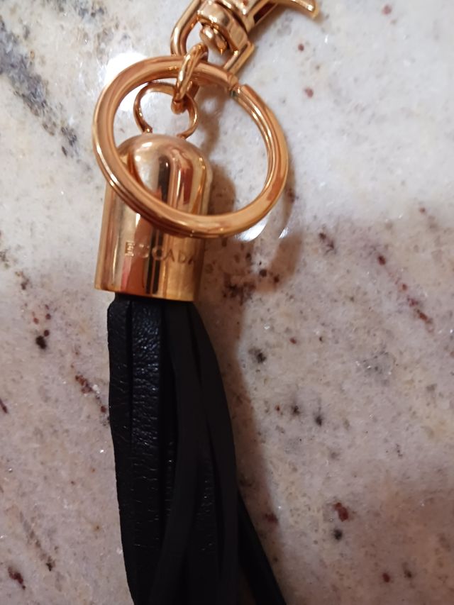 charm escada
