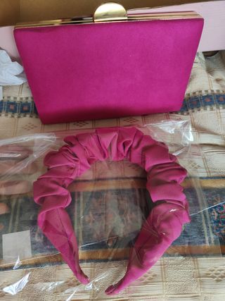vestido +bolso + tocado