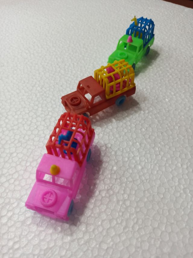 Coches plástico Land Rover años 60-70