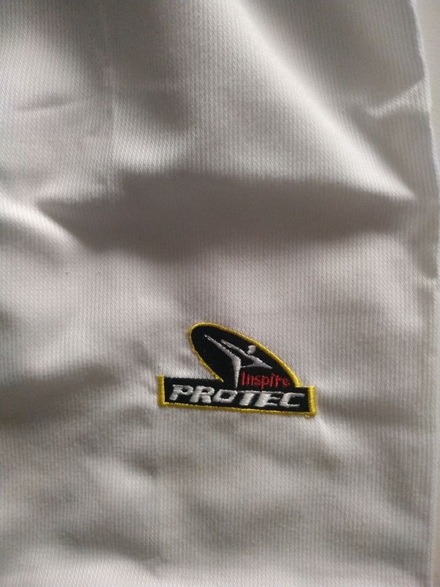 dobok uniforme Taekwondo