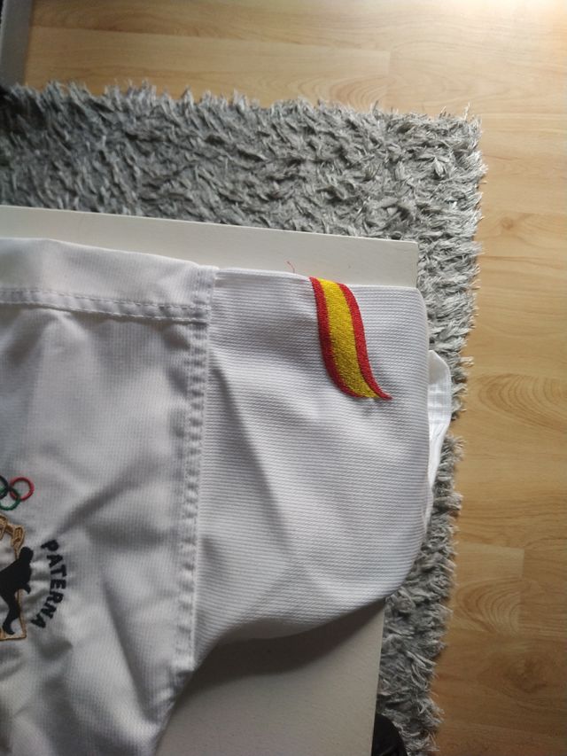 dobok uniforme Taekwondo