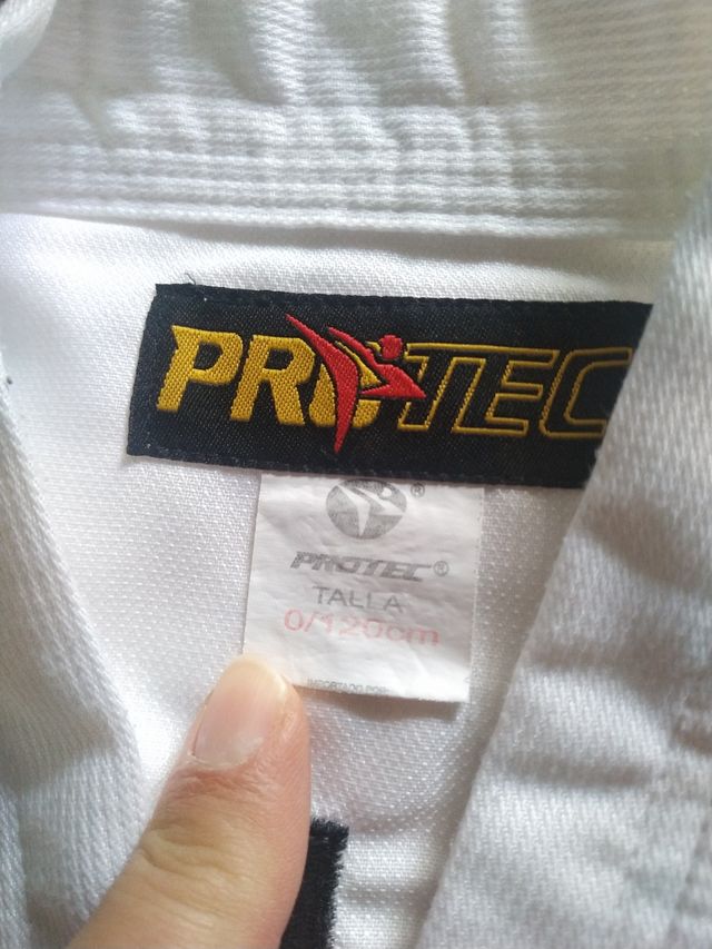 dobok uniforme Taekwondo