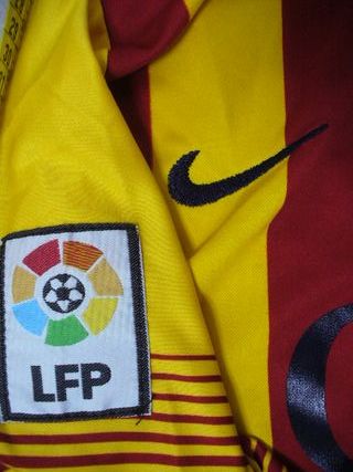CAMISETA - BARCELONA F.C. - SENYERA - NEYMAr JR. 