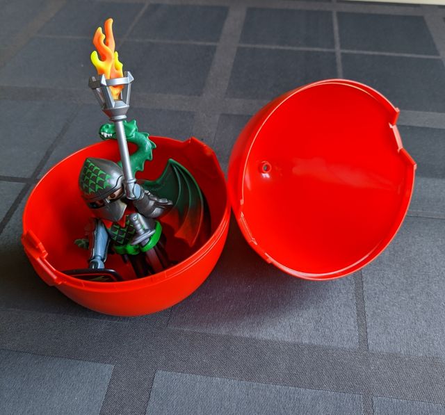 *Playmobil Caballero y Dragón (6836)