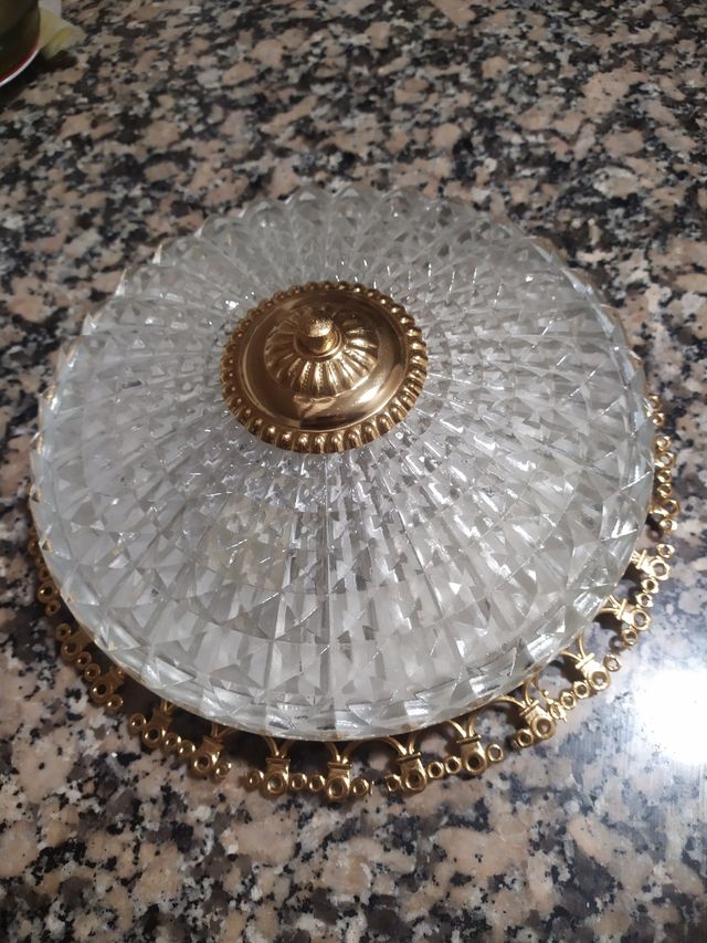 Lámpara antigua de techo