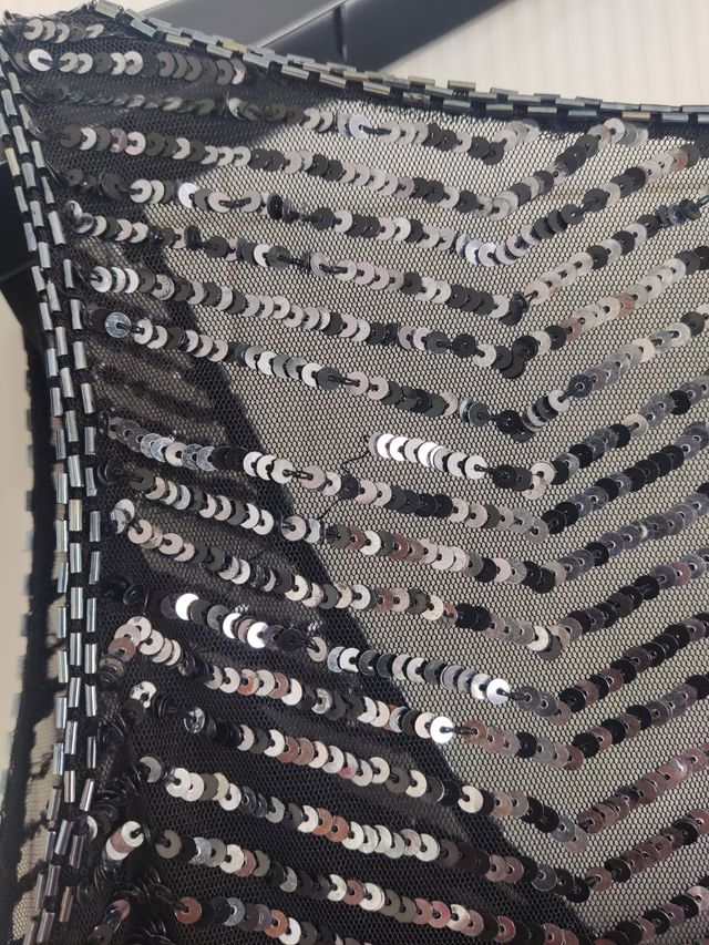 Vestido de fiesta de lentejuelas.