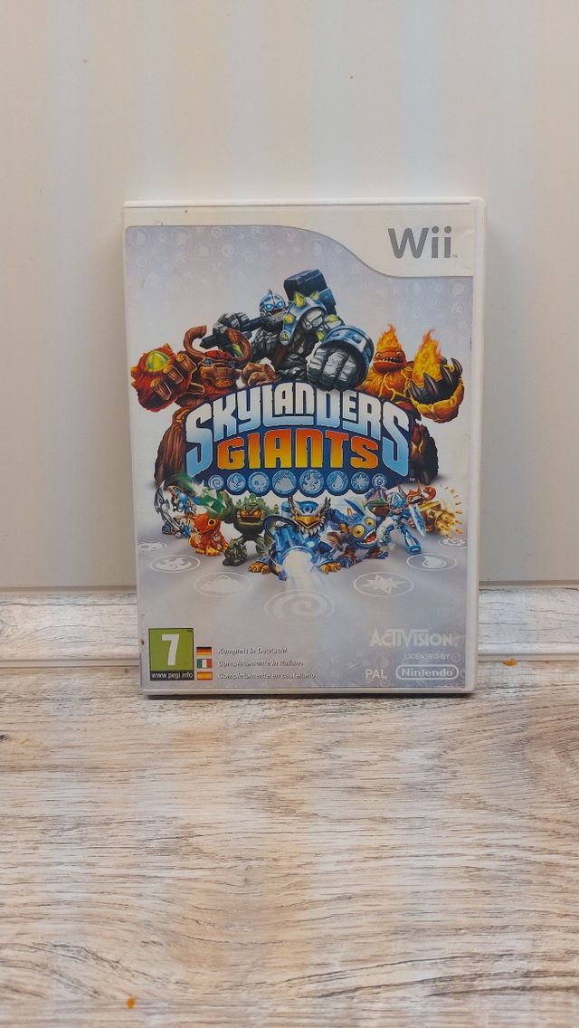 Skylanders giants Wii