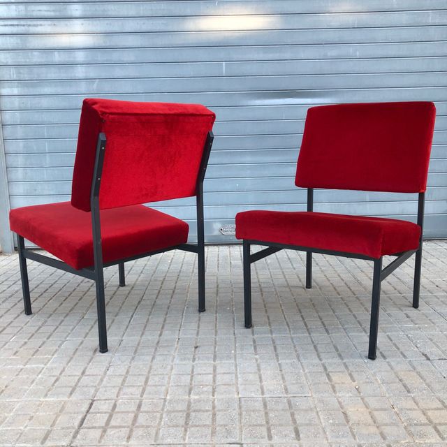 2 Chauffeuses Pierre Guariche vintage Francia