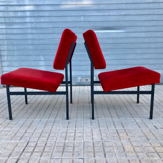 2 Chauffeuses Pierre Guariche vintage Francia