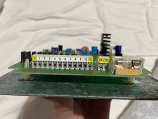 Tarjeta de control con salidas digitales 