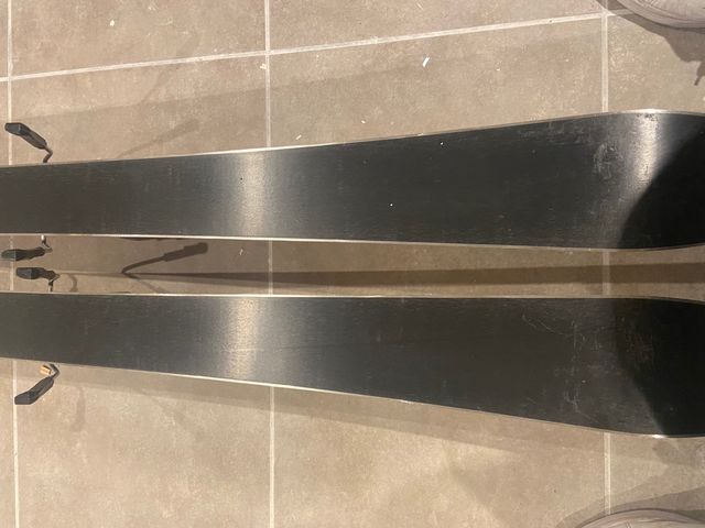 Esquis Rosignol pmc 2000  de 162 cm