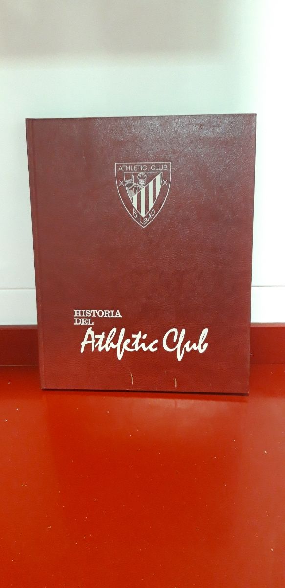 Cinco tomos del ATHLETIC DEL BILBAO